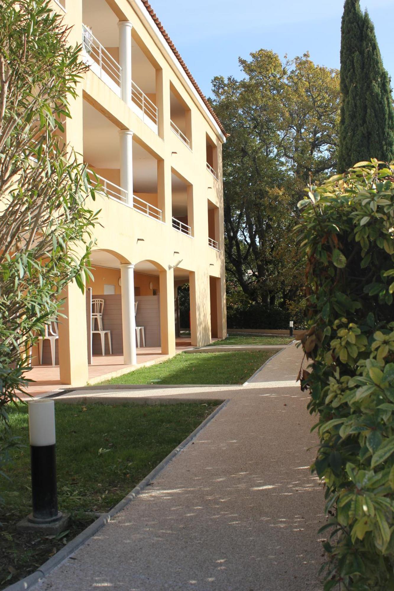 The Originals City, Hôtel Côté Sud, Marseille Est  Allauch Exterior foto